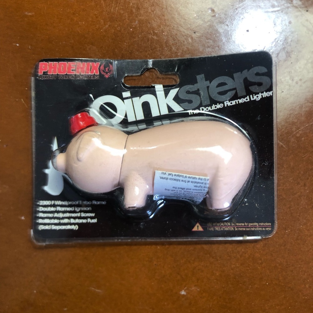 Vintage Phoenix Oinksters Pig Shaped Refillable Lighter - NIB